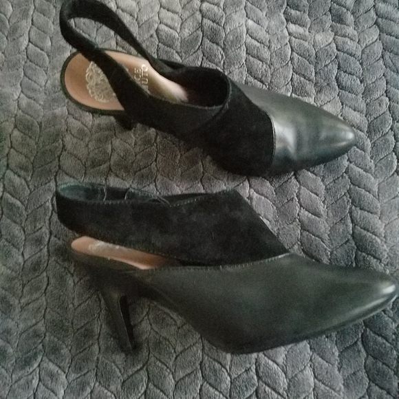 Beautiful Vince Camuto Suede & Leather Heels! - Picture 5 of 11